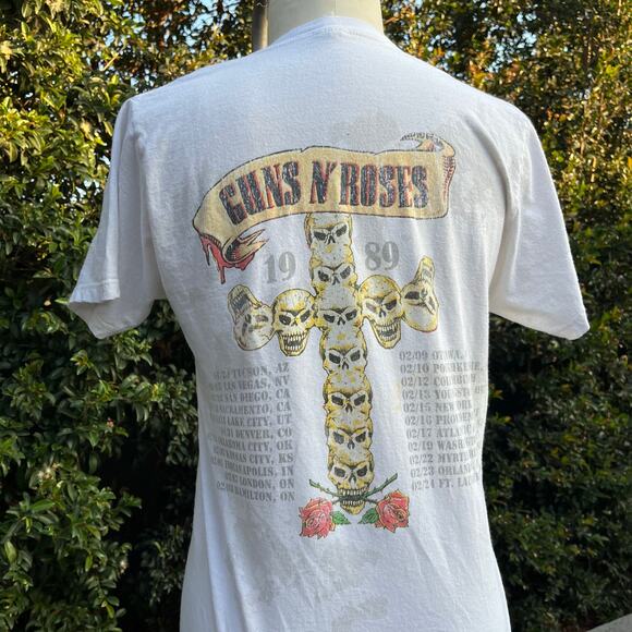 Guns N’Roses Band Tee Destroyed Medium Concert Tee Unisex T Shirt - Picture 3 of 9